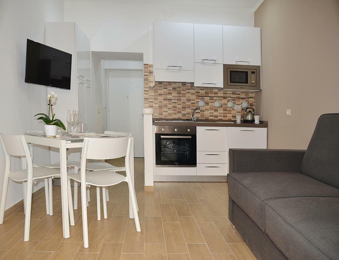 Via Toledo 51 Apartment Naples Exterior photo